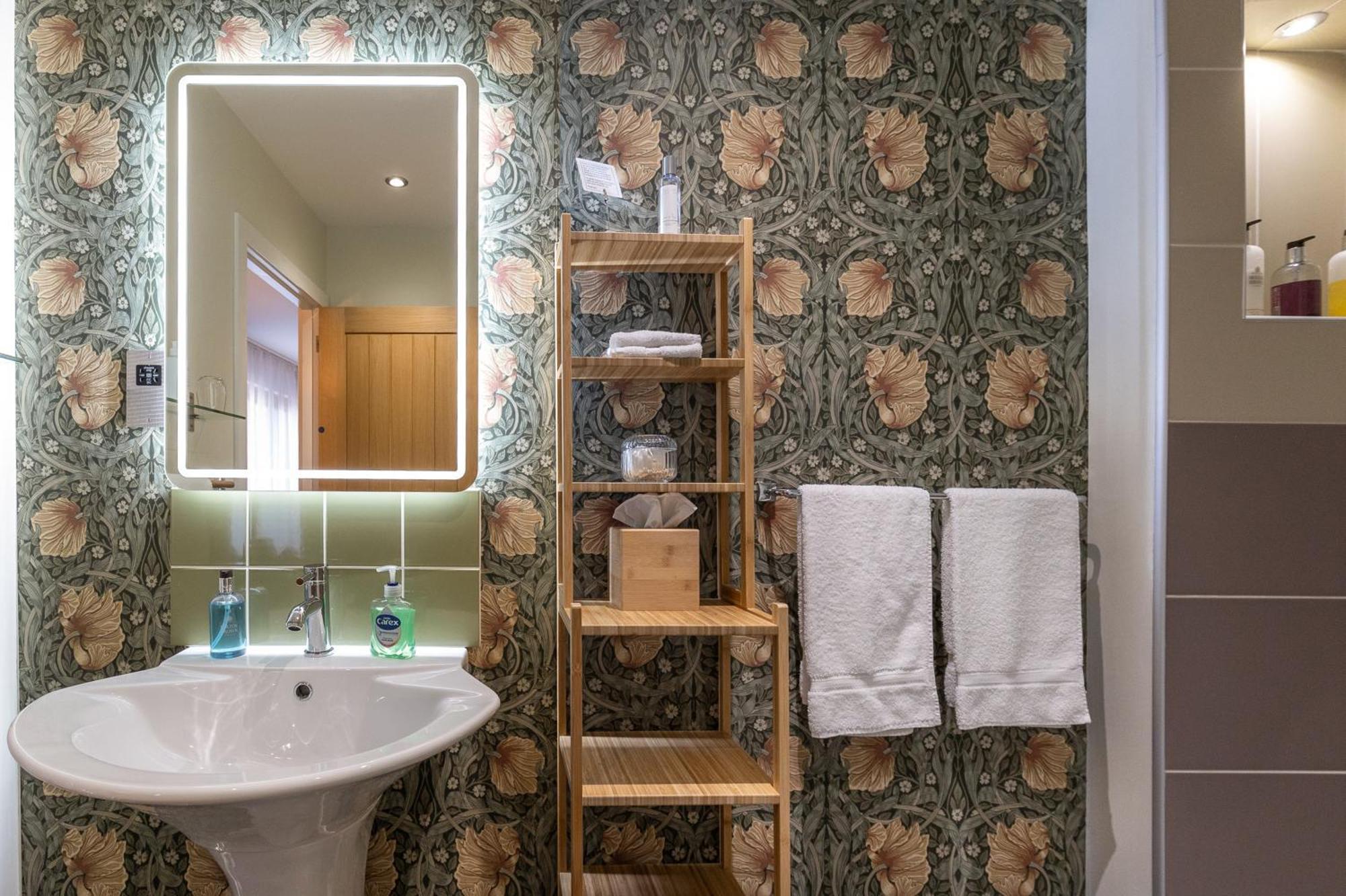 Broad Bay House Hotel Back Екстериор снимка